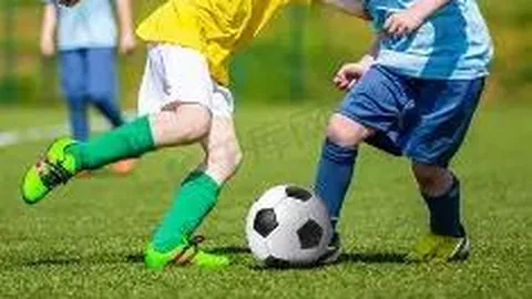 434日重逢首发，安切洛蒂喜迎阿拉巴回归：冠军归来欢庆时刻！