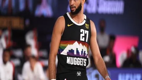 辽宁与山东战至12点43分：杨鸣揭示一喜一忧赛前动态